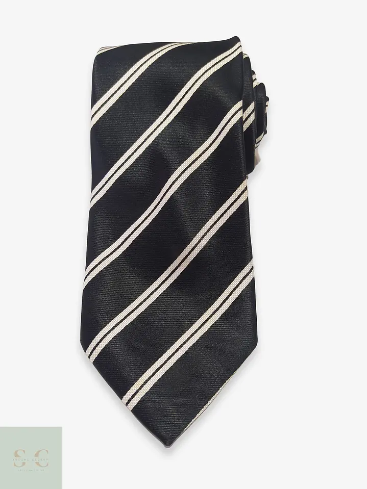 Corbata C&A a Rayas Diagonales Regimental Blanco y Negro 1
