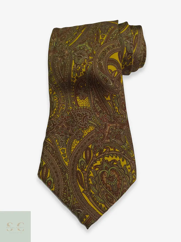 Corbata de Seda Vintage con Patrón Paisley en Tonos Mostaza y Verde Oliva 1