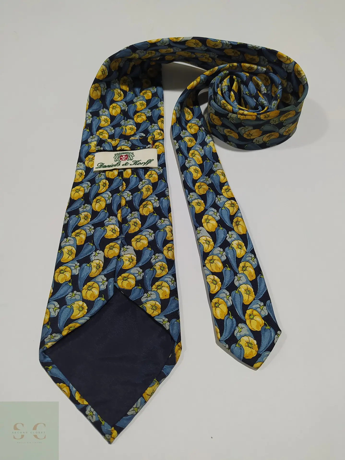 Corbata de Seda Natural Daniels & Korff con Estampado Temático de Pimientos 4