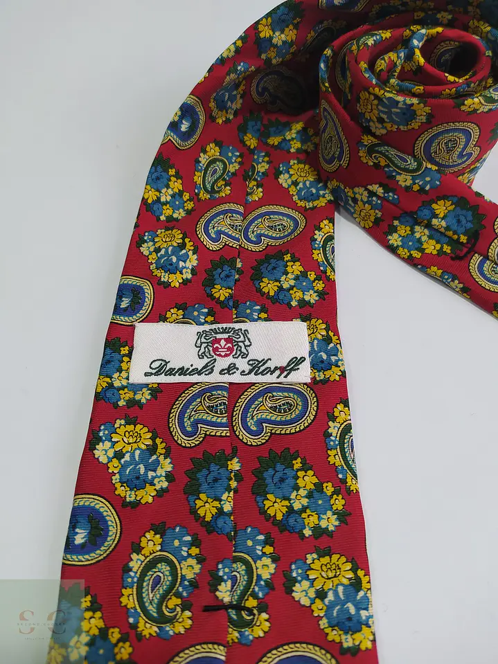 Corbata de Seda Roja con Estampado Paisley y Floral Daniels & Korff 2