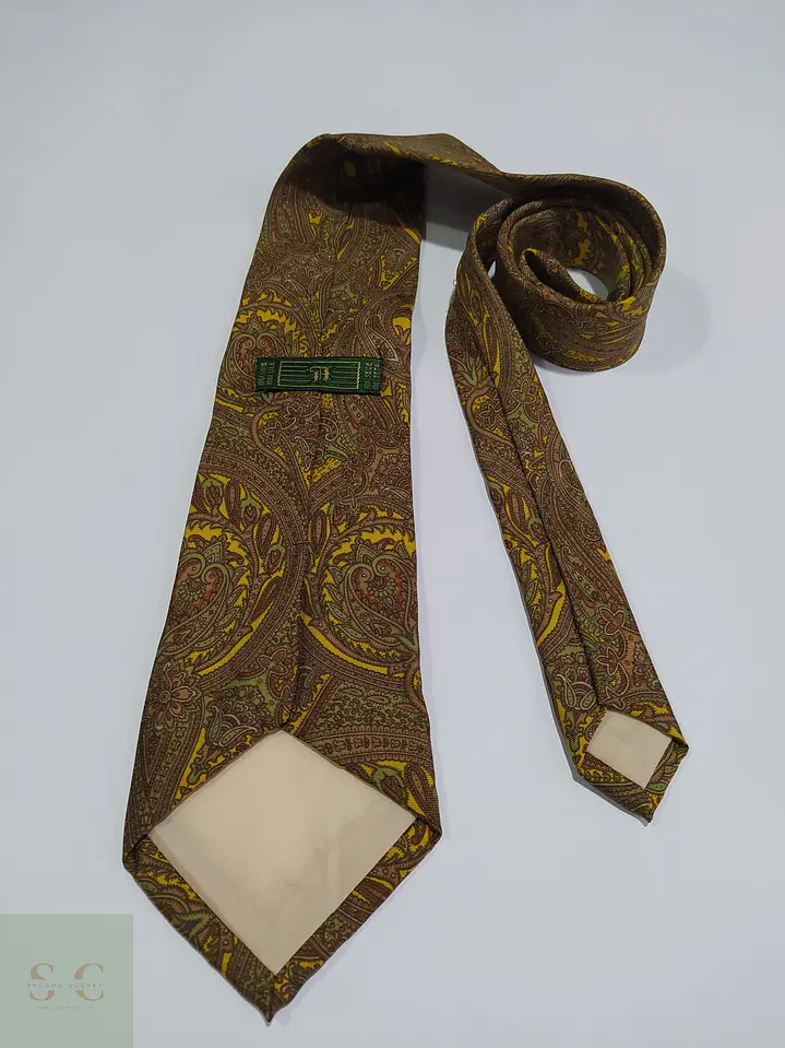 Corbata de Seda Vintage con Patrón Paisley en Tonos Mostaza y Verde Oliva 3