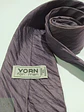 Corbata Texturizada Morado Berenjena Yorn for Men - Miniatura 2