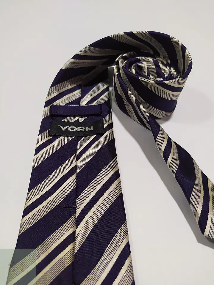 Corbata de Seda a Rayas Regimental Yorn 2