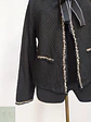 Chaqueta Tweed Bouclé Negra con Lazada Frontal y Pasamanería Talla SM - Miniatura 3
