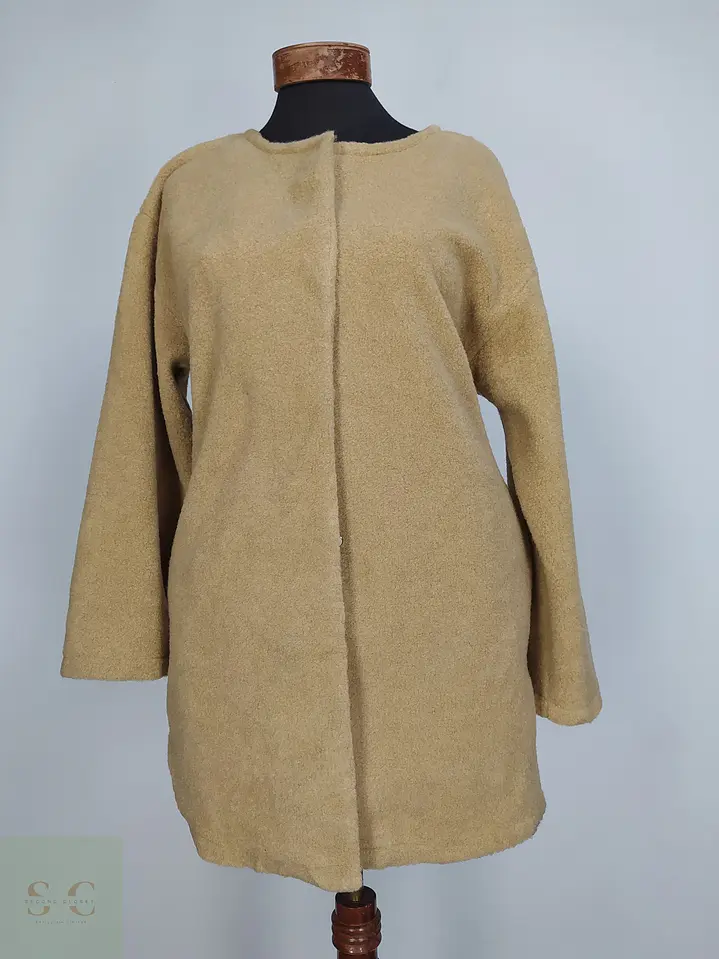 Tapado Camel Minimalista Texturizado Talla SM 2