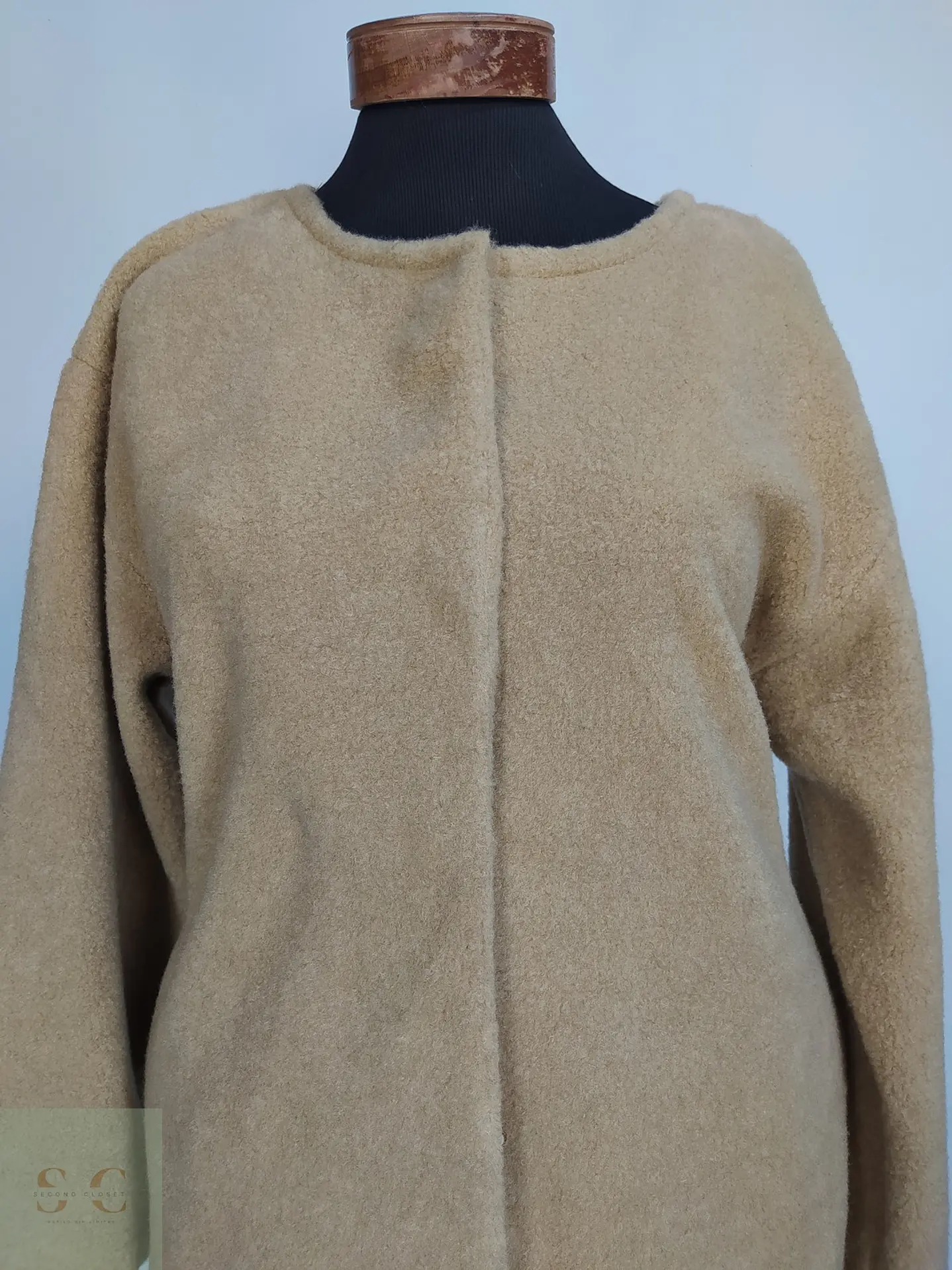 Tapado Camel Minimalista Texturizado Talla SM 5