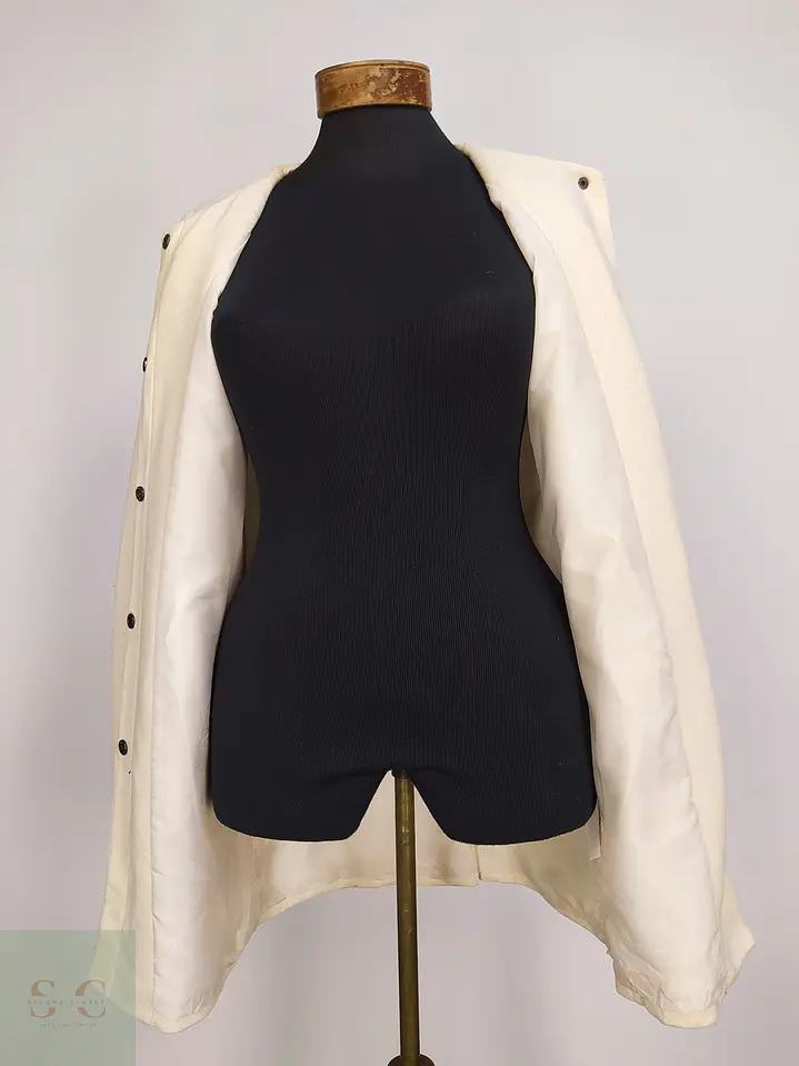 Abrigo Minimalista Ecru Sin Cuello Only Talla S 7