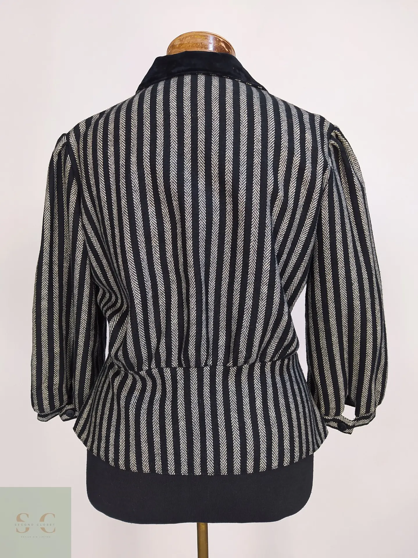 Chaqueta Vintage Miss Helen Estampado Espiga y Cuello de Terciopelo Talla SM 8