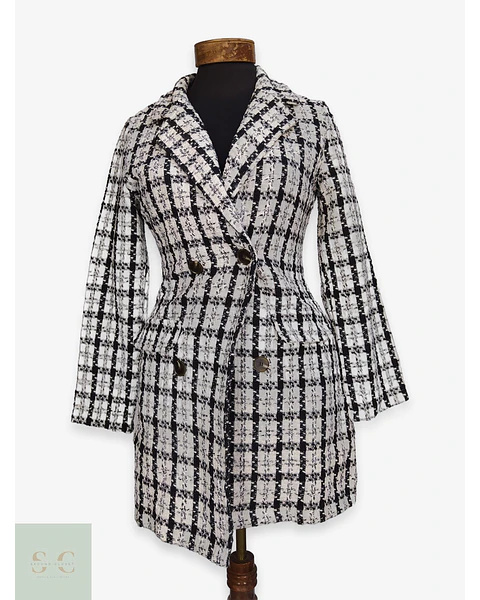 Chaqueta Larga Tweed Cruzada Blanco y Negro Talla XS