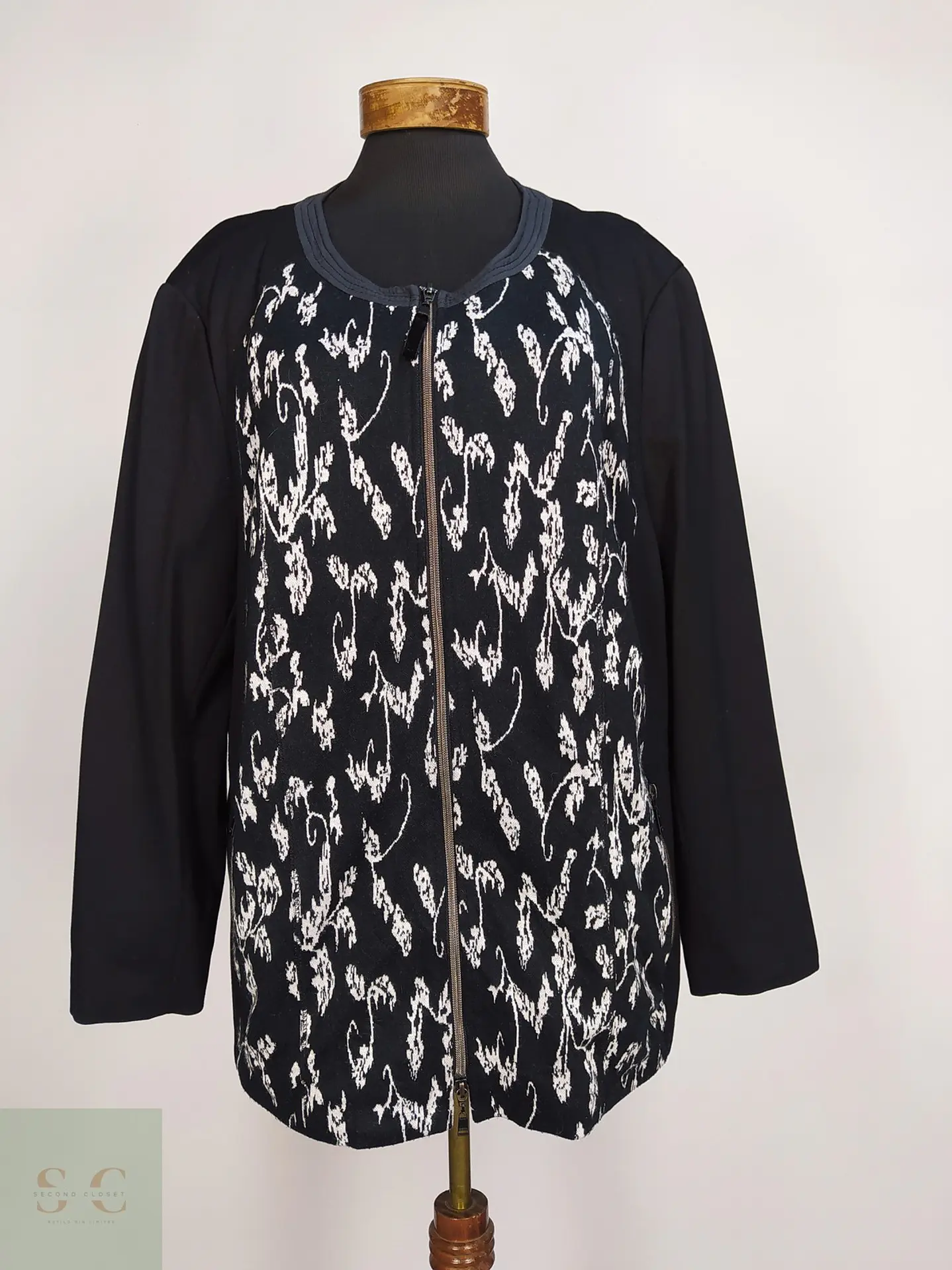 Chaqueta Gelco Jacquard Monocromática con Cierre Metálico Talla XXL 2