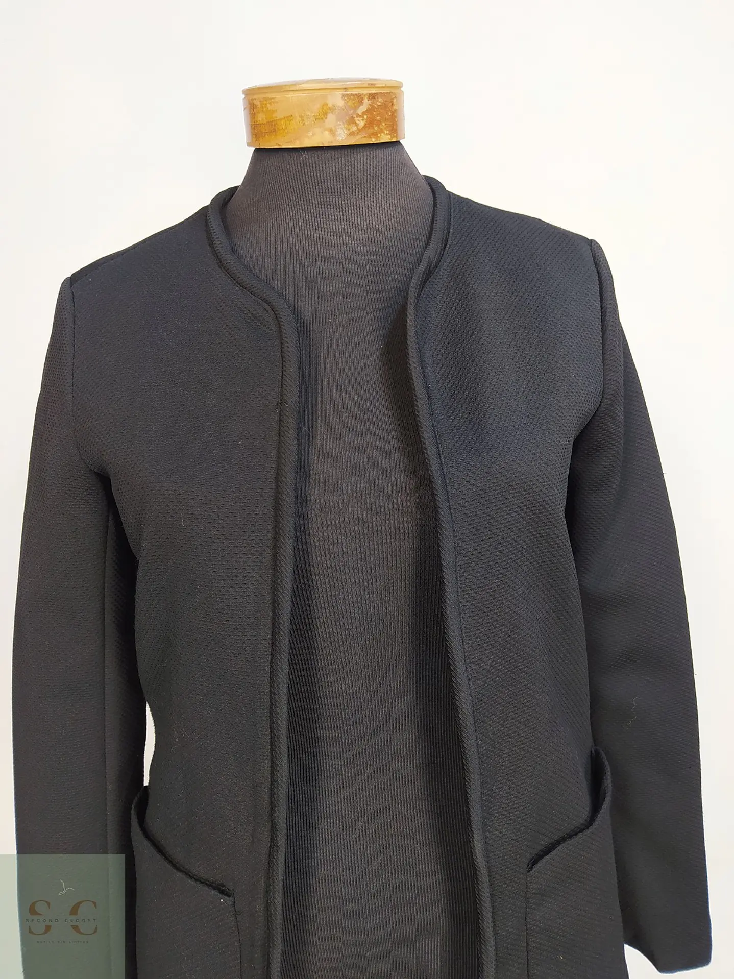 Tapado Largo Negro Texturizado Minimalista Talla SM 4