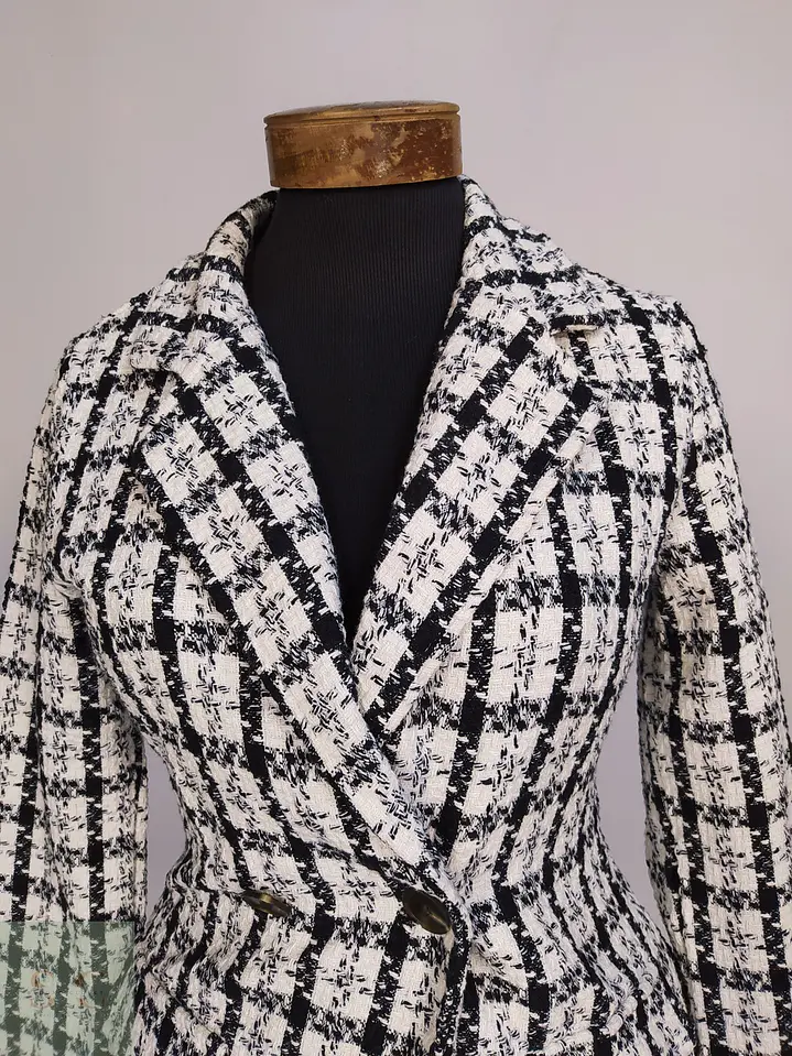 Chaqueta Larga Tweed Cruzada Blanco y Negro Talla XS 6
