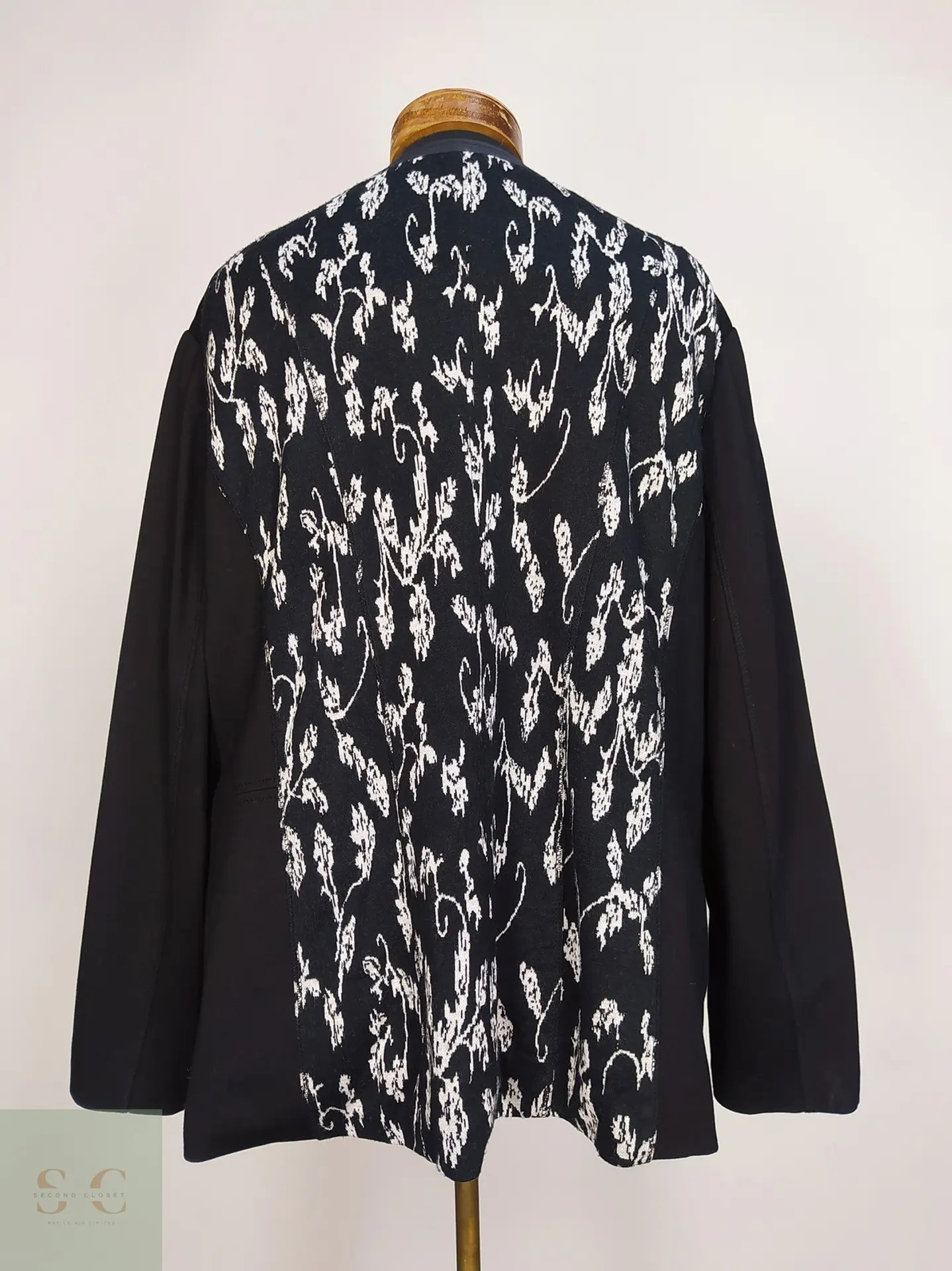 Chaqueta Gelco Jacquard Monocromática con Cierre Metálico Talla XXL 8