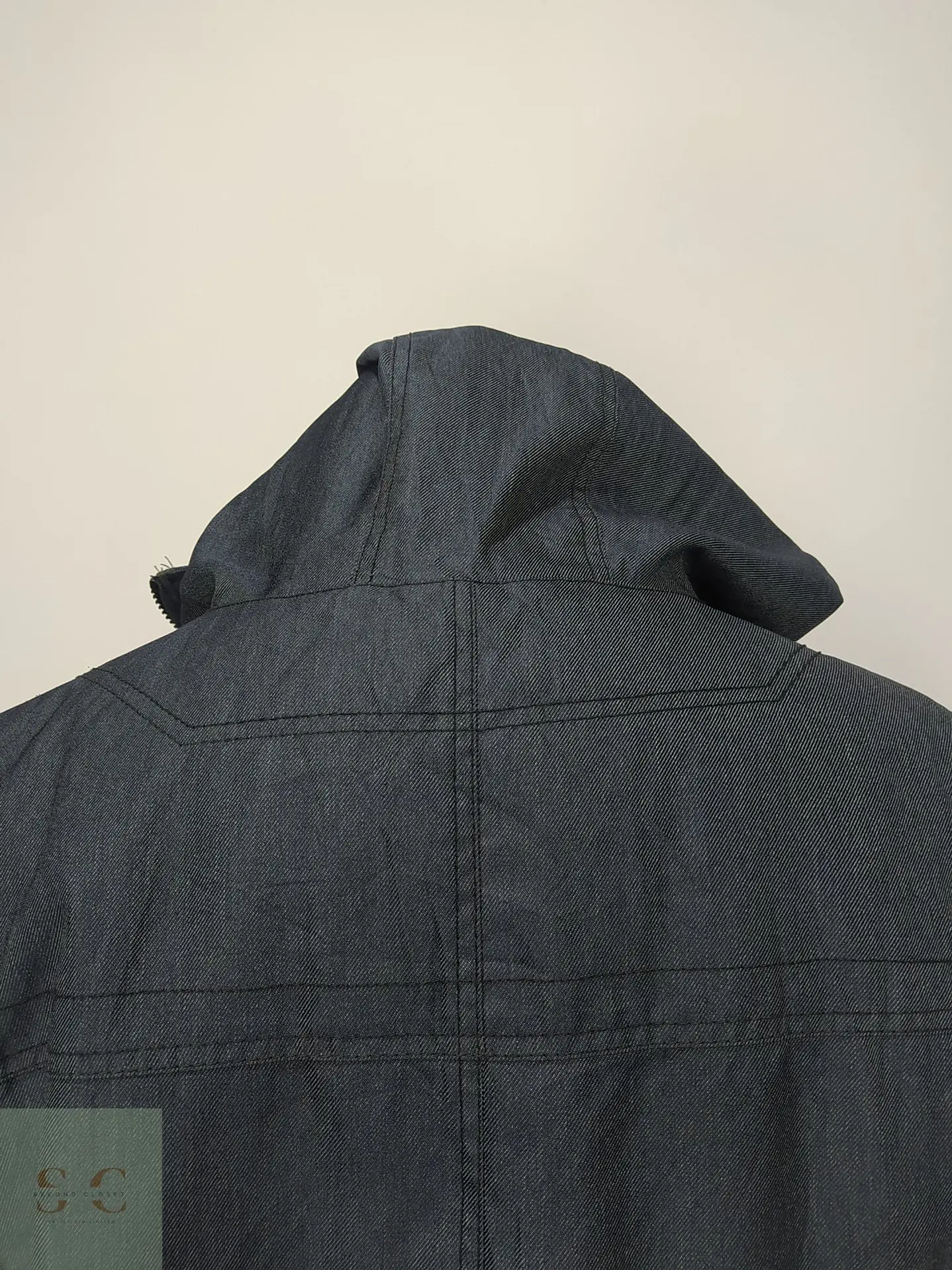 Chaqueta Bomber Acolchada con Capucha en Textura Denim Talla L 7