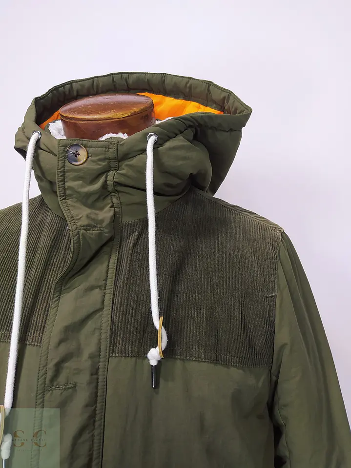 Parka Utilitaria Verde Oliva con Canesú de Pana Talla SM 4