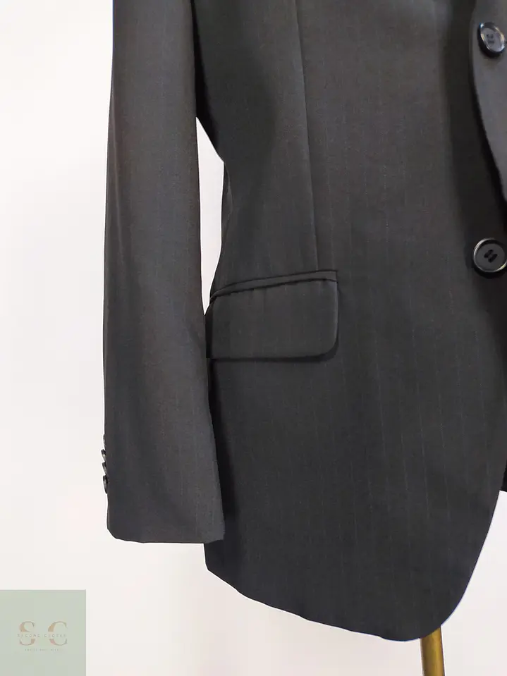 Blazer Gris Plomo a Rayas Diplomáticas Biaggini Talla M 3