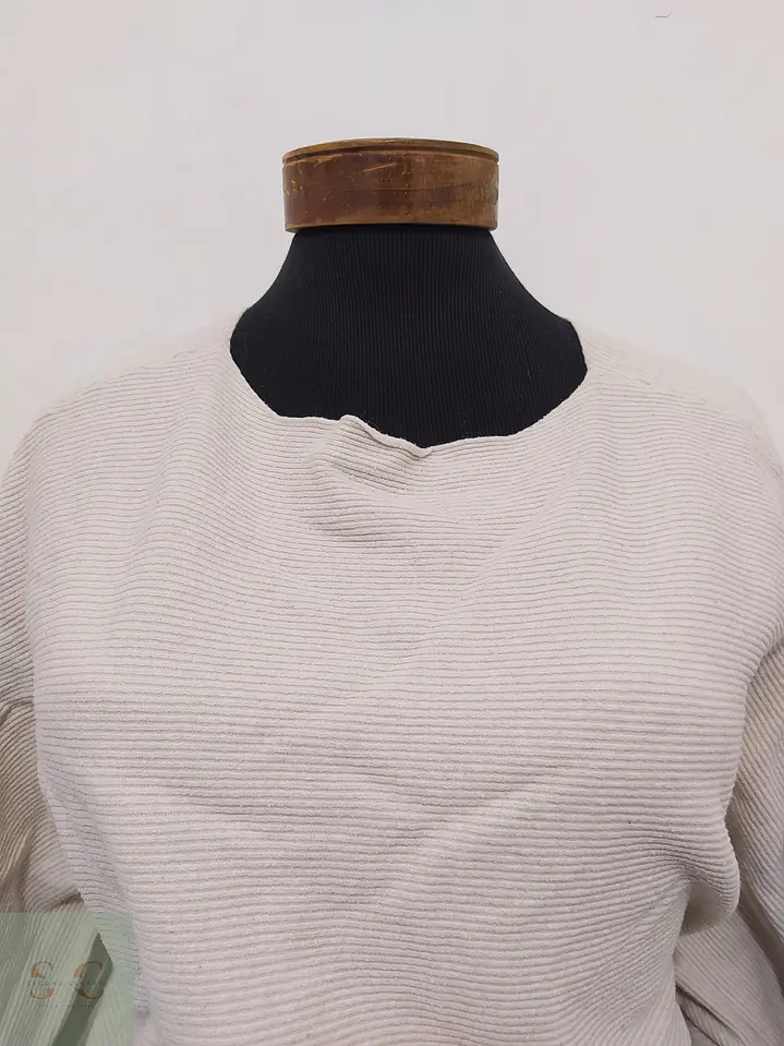 Suéter Texturizado de Punto Horizontal Off-White Talla XL 3