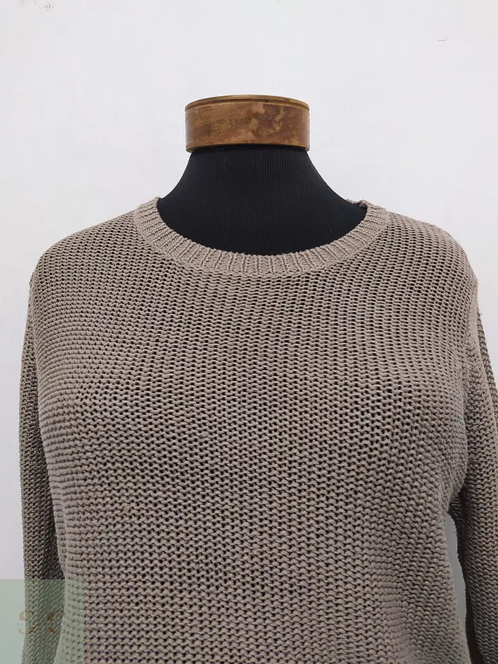 Suéter de Punto Texturizado Beige Taupe Talla M 3