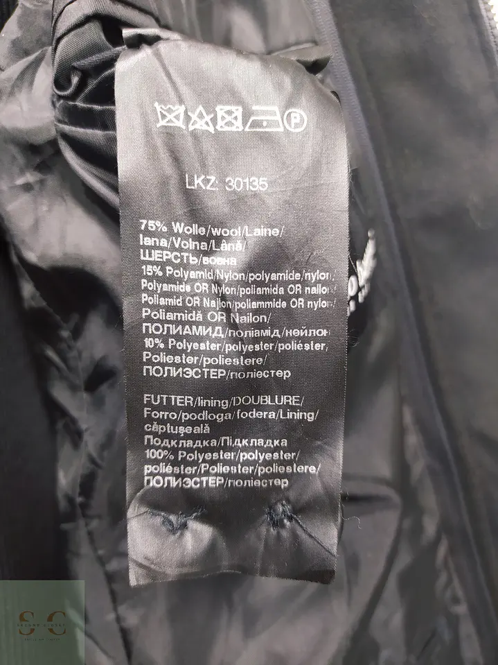 Abrigo 3/4 Negro con Pechera Integrada y Solapa Muesca Talla XL 7