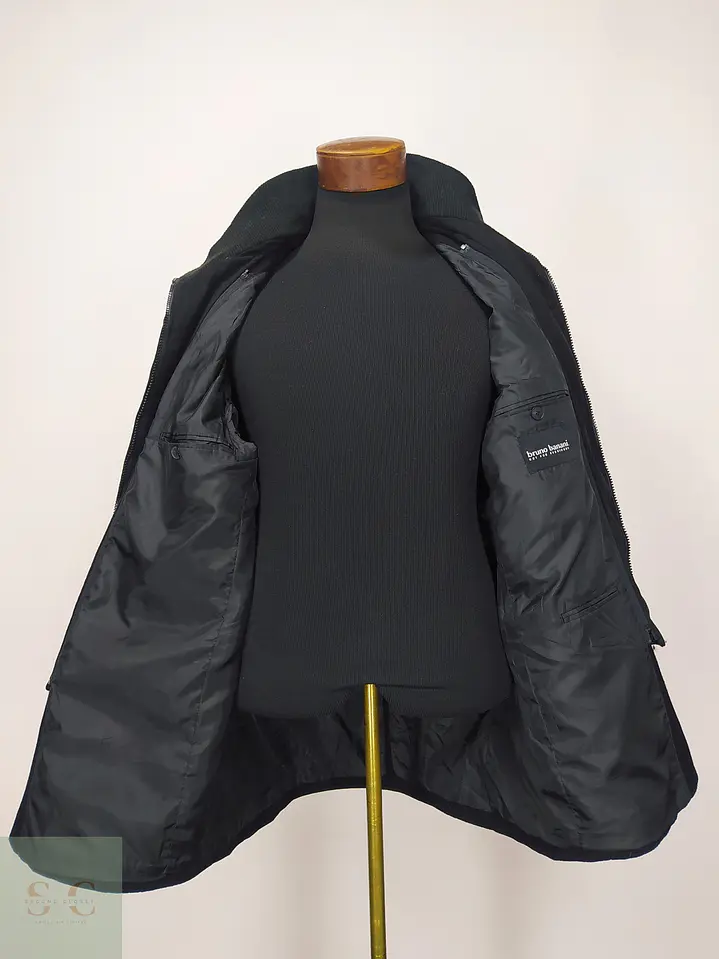 Abrigo 3/4 Negro con Pechera Integrada y Solapa Muesca Talla XL 8