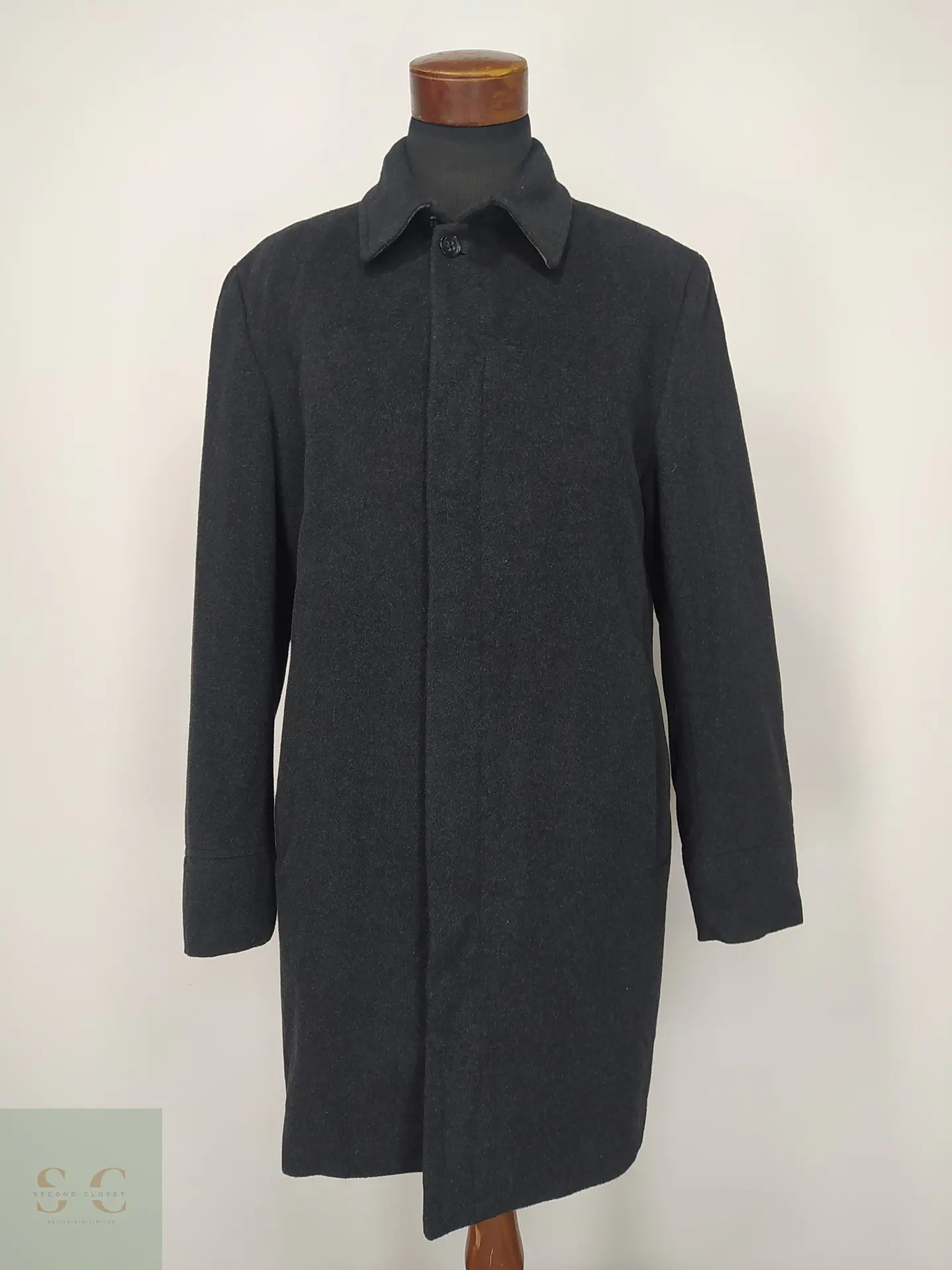 Abrigo de Paño Gris Marengo con Botonadura Oculta Banana Republic Talla L 2