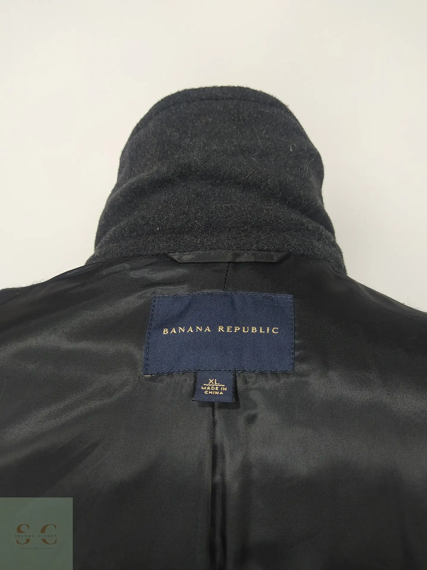 Abrigo de Paño Gris Marengo con Botonadura Oculta Banana Republic Talla L 9