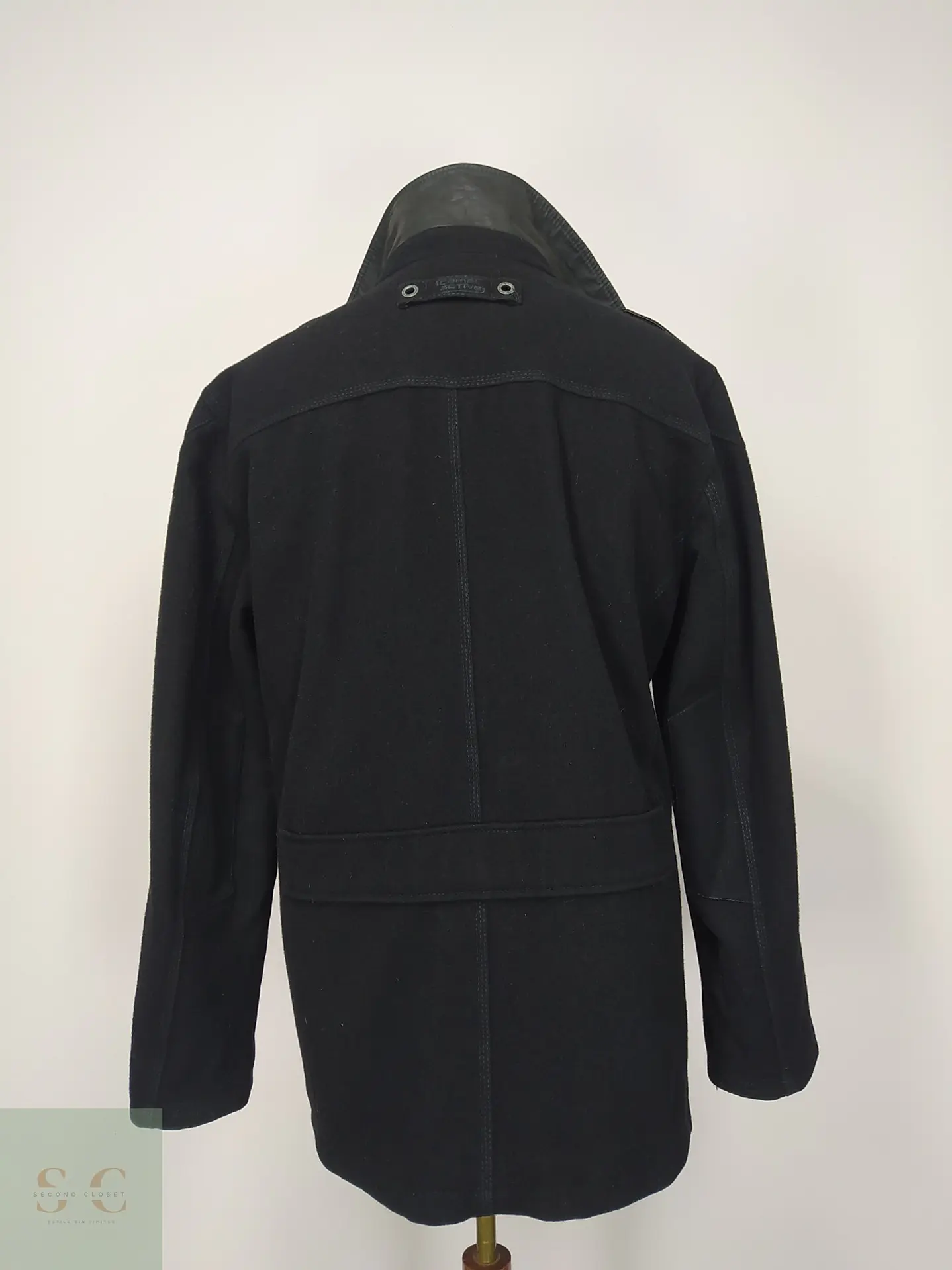 Chaquetón Utilitario de Paño Negro Camel Active Talla SM 9
