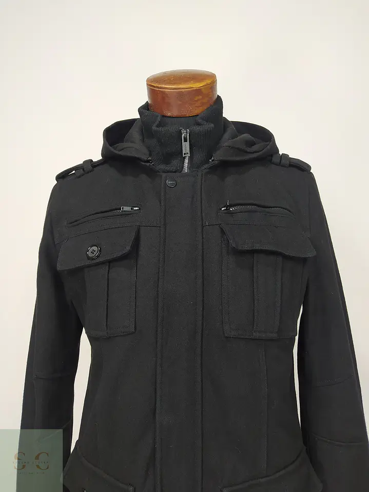 Chaquetón Estilo Utilitario con Capucha y Doble Cuello Guess Talla S 3