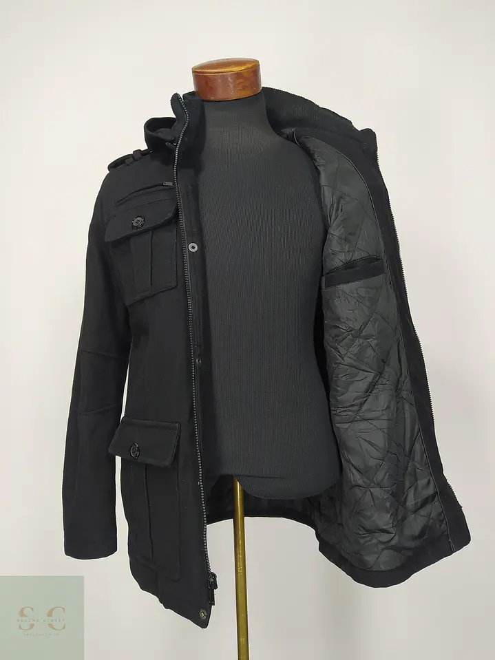 Chaquetón Estilo Utilitario con Capucha y Doble Cuello Guess Talla S 6