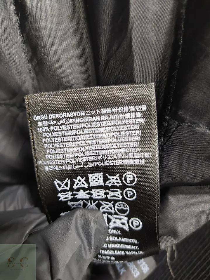 Chaquetón Estilo Utilitario con Capucha y Doble Cuello Guess Talla S 8