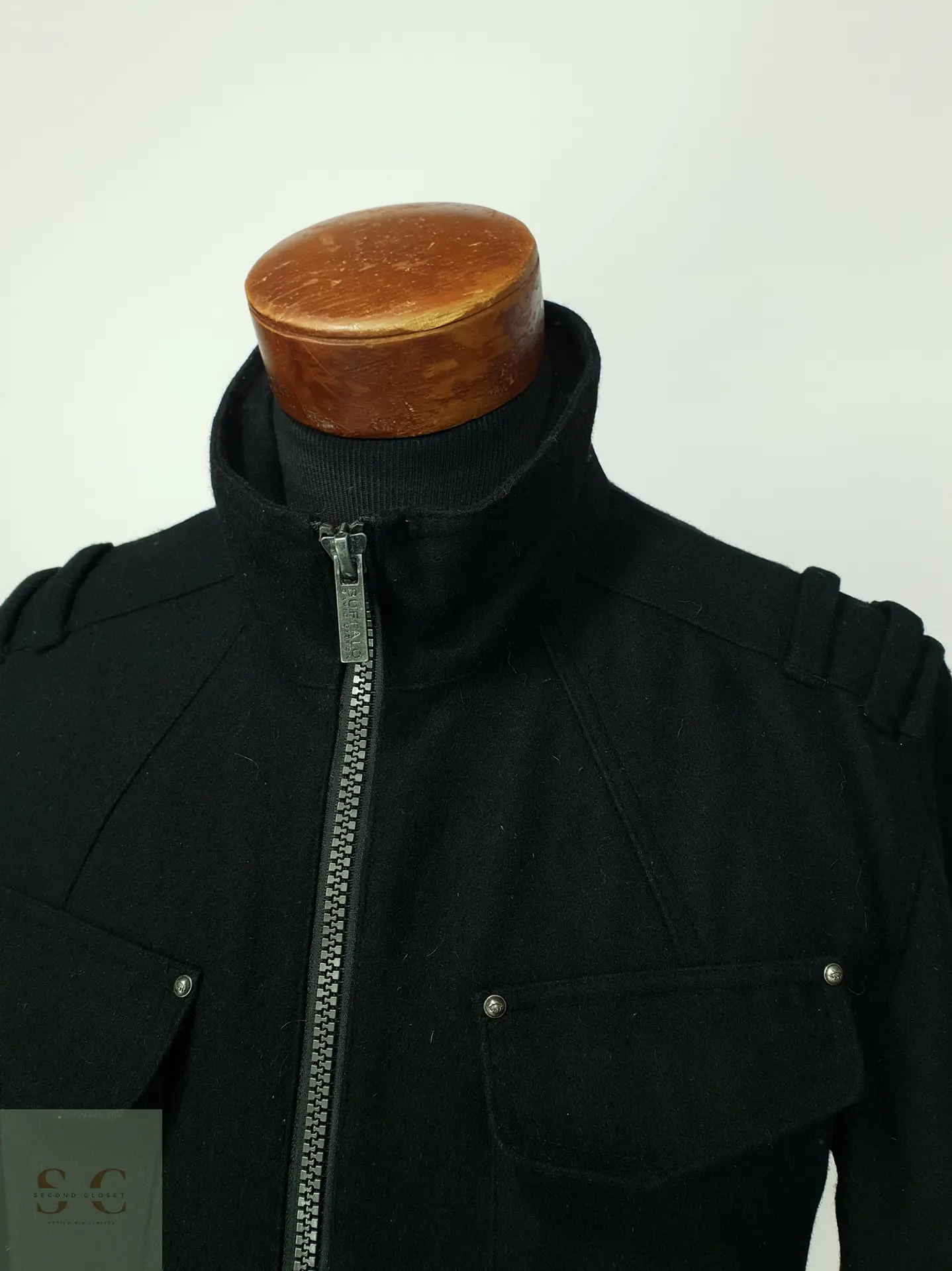 Chaqueta Corta de Paño de Lana Estilo Militar Buffalo David Bitton Talla M 4