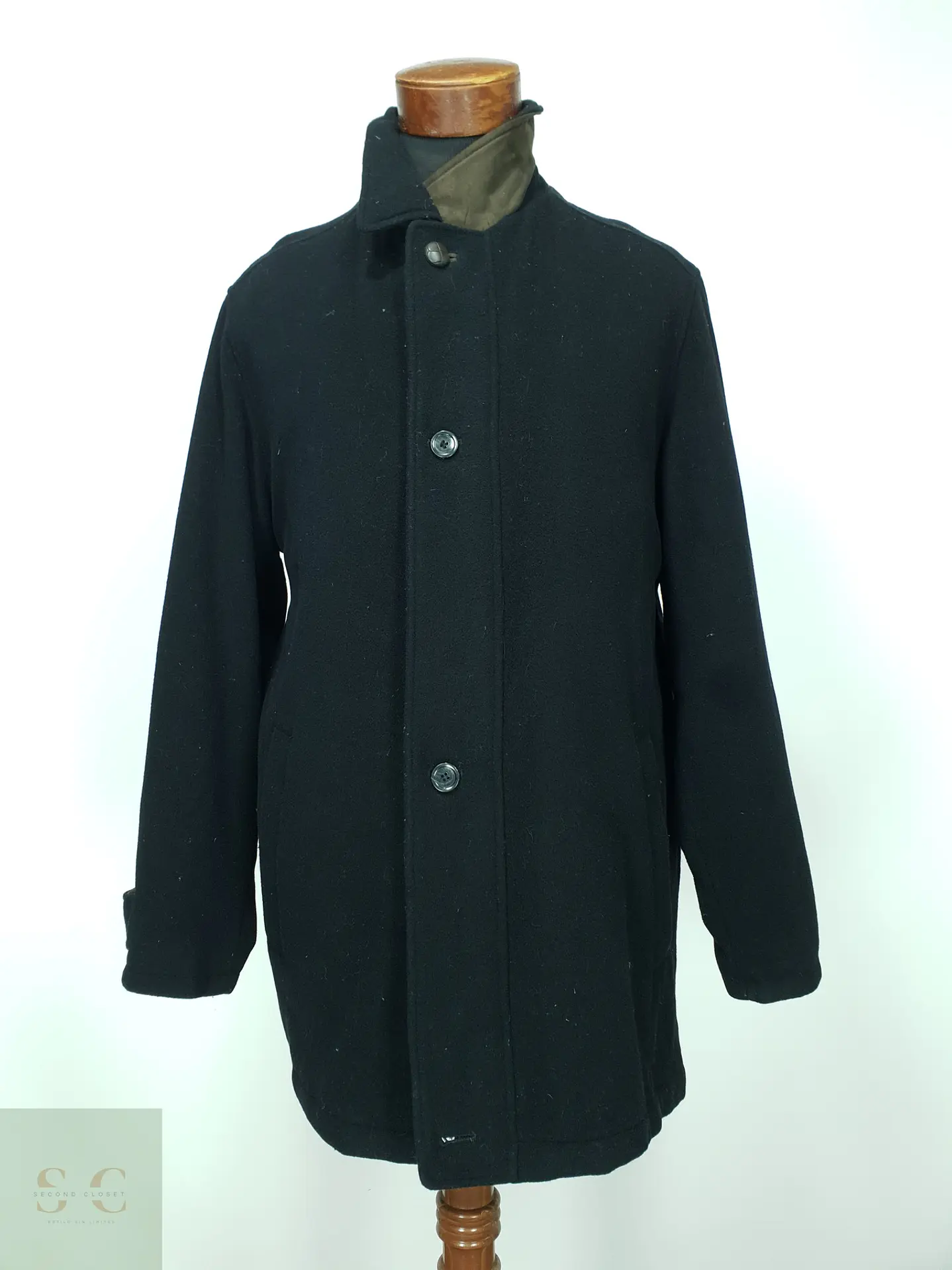 Abrigo Estructurado de Paño con Cuello Alzado Contrastante Jupiter Talla LXL 2