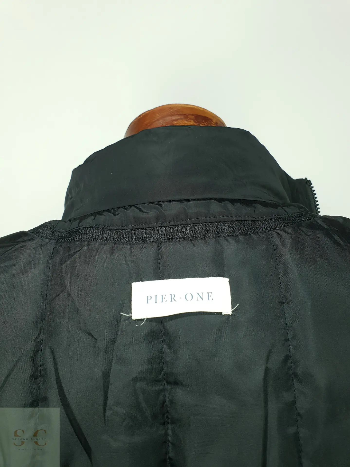 Abrigo Urbano de Paño con Pechera Acolchada y Cuello Alto Pier One Talla M 9