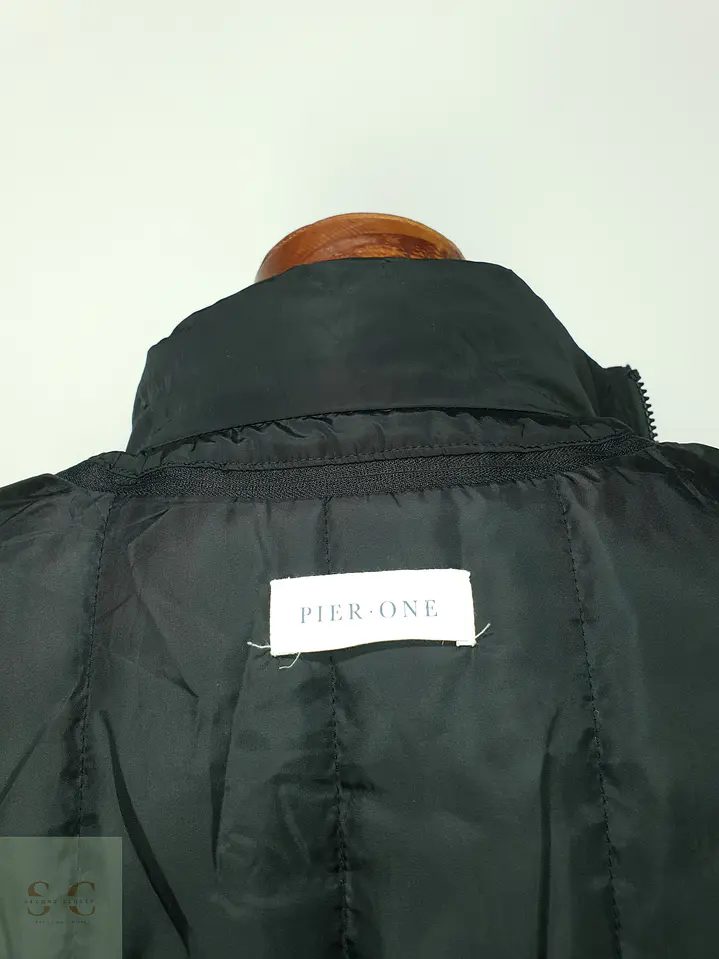 Abrigo Urbano de Paño con Pechera Acolchada y Cuello Alto Pier One Talla M 9