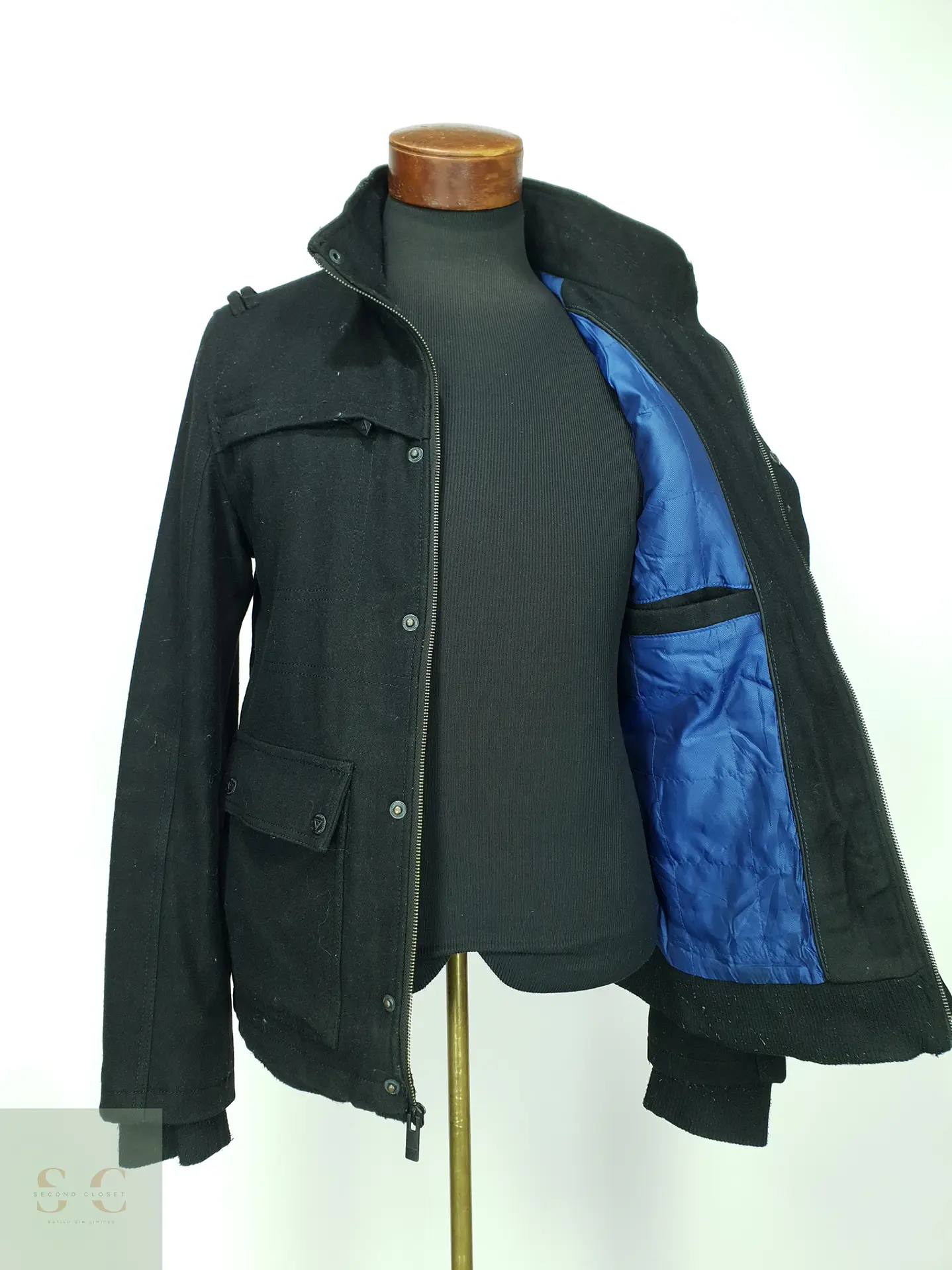 Chaqueta Corta de Paño Militar con Cuello Alto Guess Talla SM 7