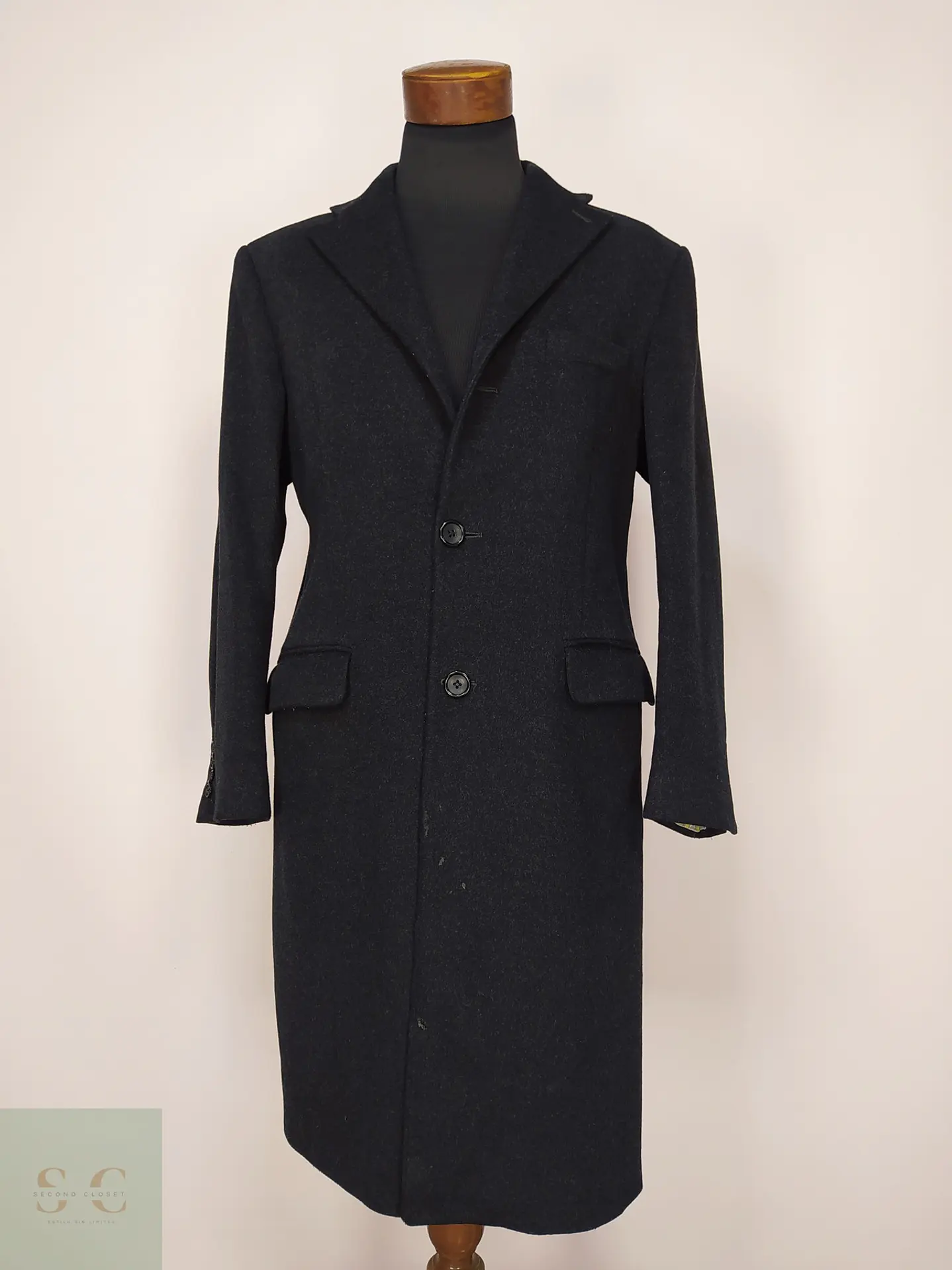 Abrigo Clásico de Paño Italiano con Cashmere Talla L 2