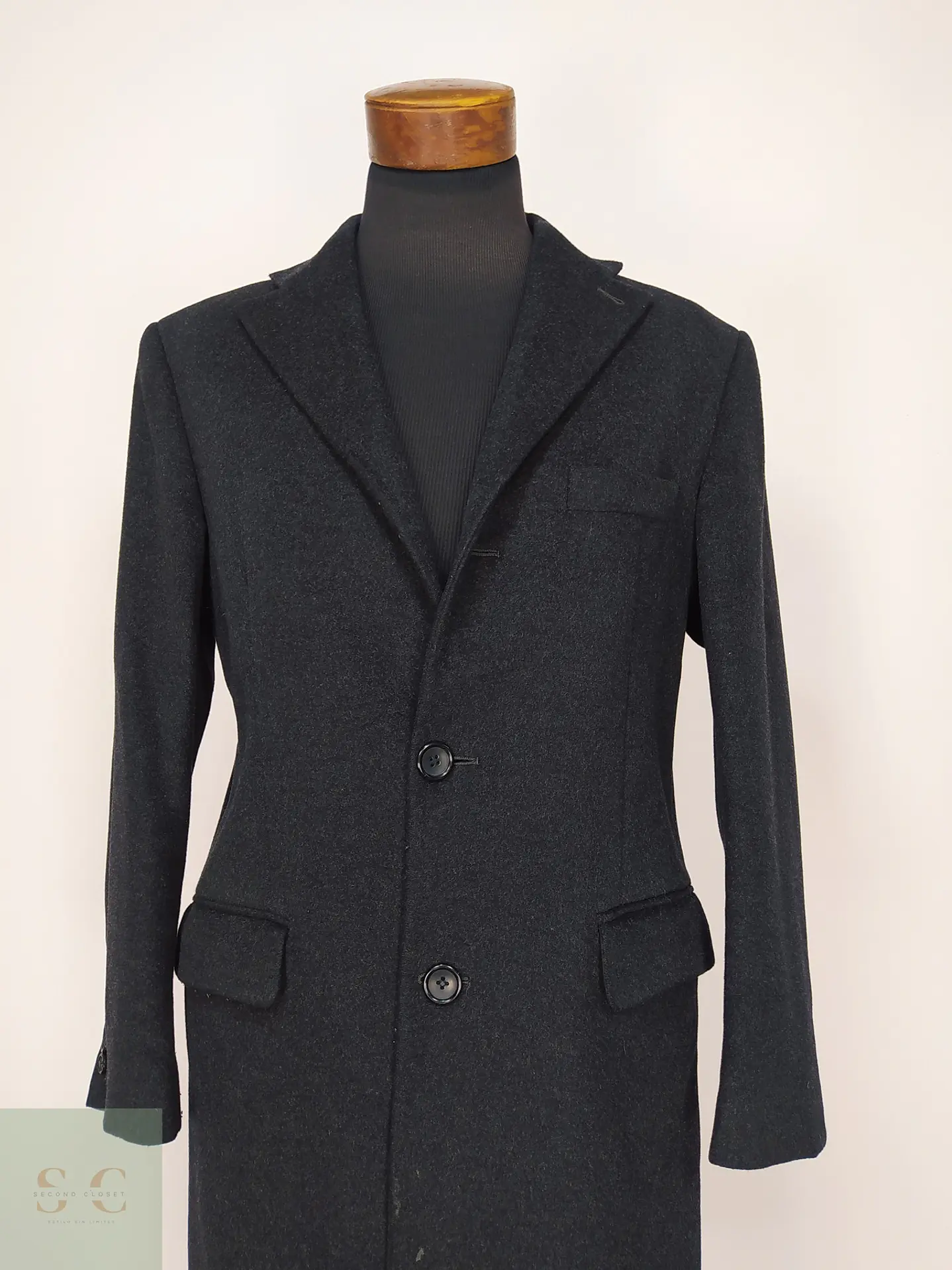 Abrigo Clásico de Paño Italiano con Cashmere Talla L 3