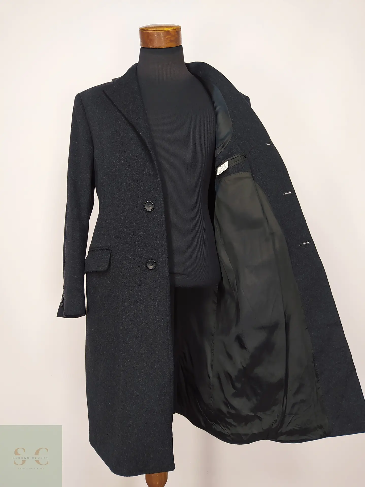 Abrigo Clásico de Paño Italiano con Cashmere Talla L 5
