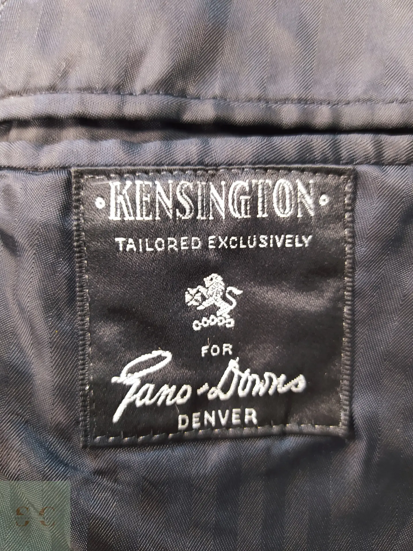 Abrigo Sobretodo Clásico en Paño Espigado Kensington (Gano-Downs Denver) Talla SM 8