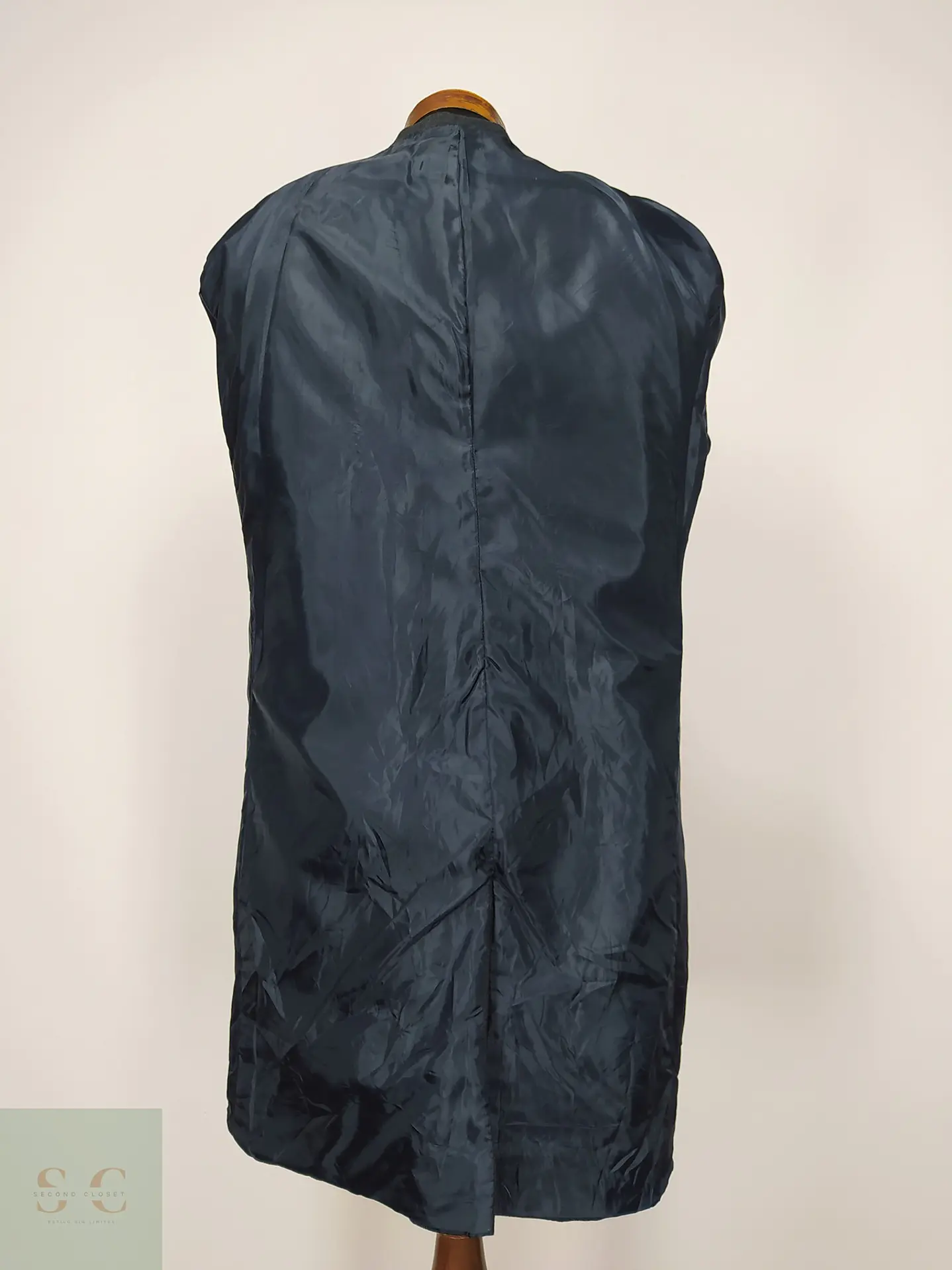 Abrigo Sartorial de Paño en Tono Gris Plomo Mobin Tailor Talla XL 7