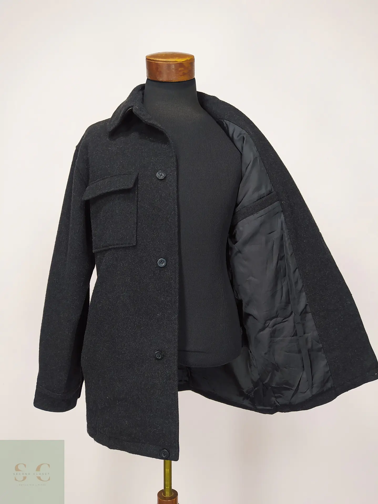 Chaqueta Utilitaria de Paño en Pura Lana Claiborne Talla M 4