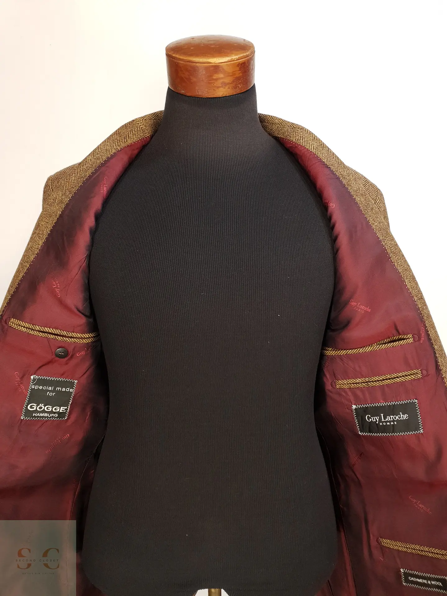 Blazer Clásico en Tweed Espigado de Cashmere y Lana Guy Laroche Talla L 6