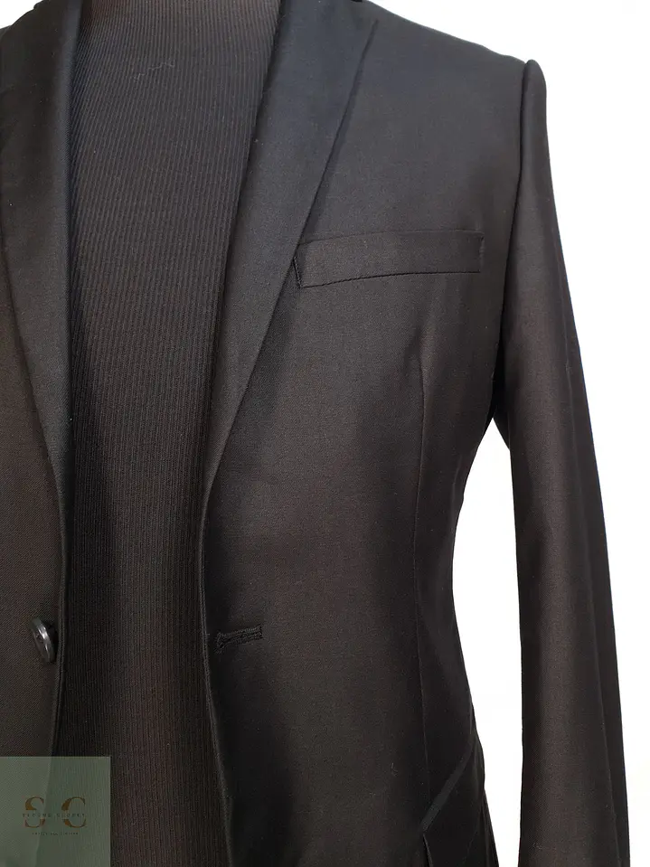 Blazer Moderno de Solapa Delgado y Corte Entallado Selected Homme Talla S 4