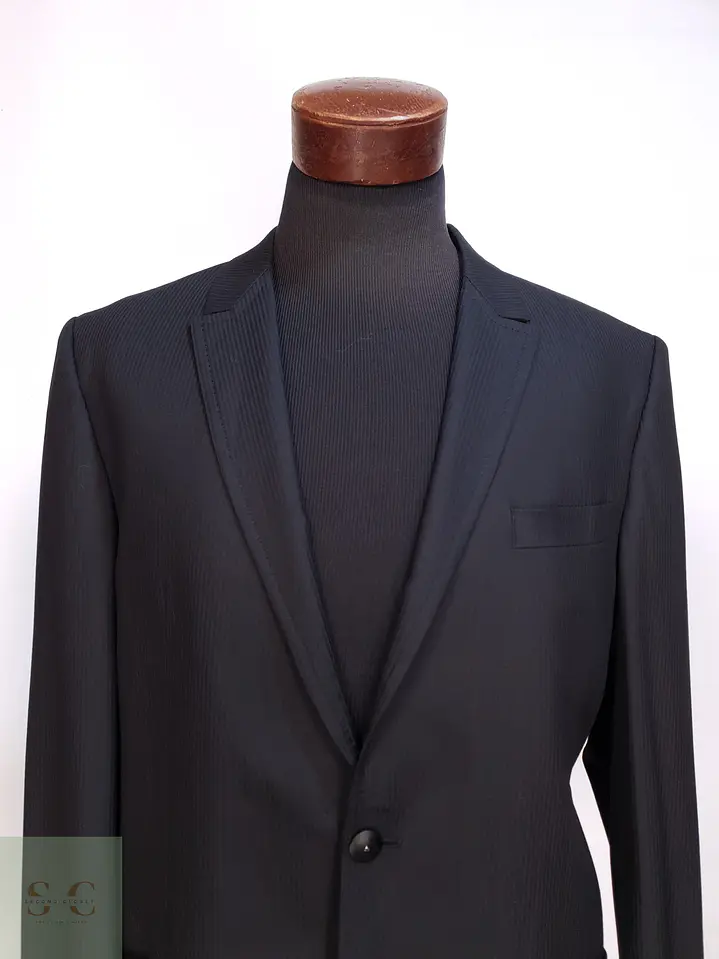 Blazer Formal Estructurado en Mezcla de Lana y Seda Wilvorst Talla L 3