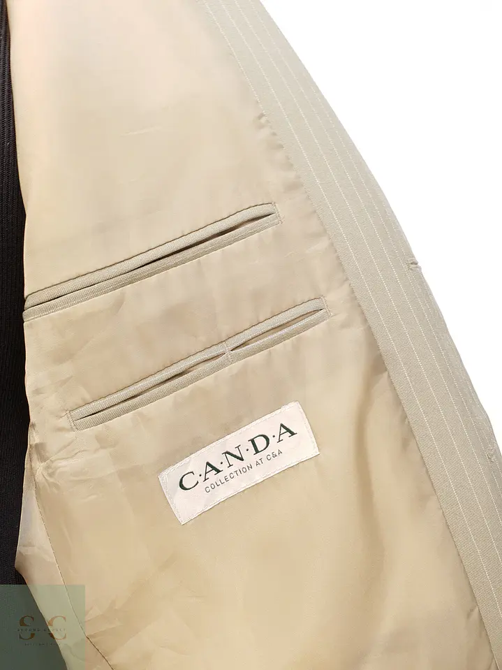 Blazer Beige con Raya Diplomática y Cierre de Tres Botones CANDA Talla XL 6