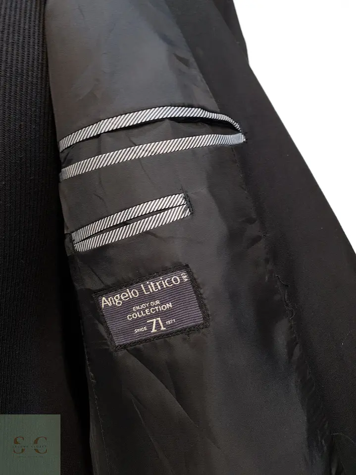 Blazer Monopecho Clásico de Tono Negro Sobrio Angelo Litrico Talla M 7