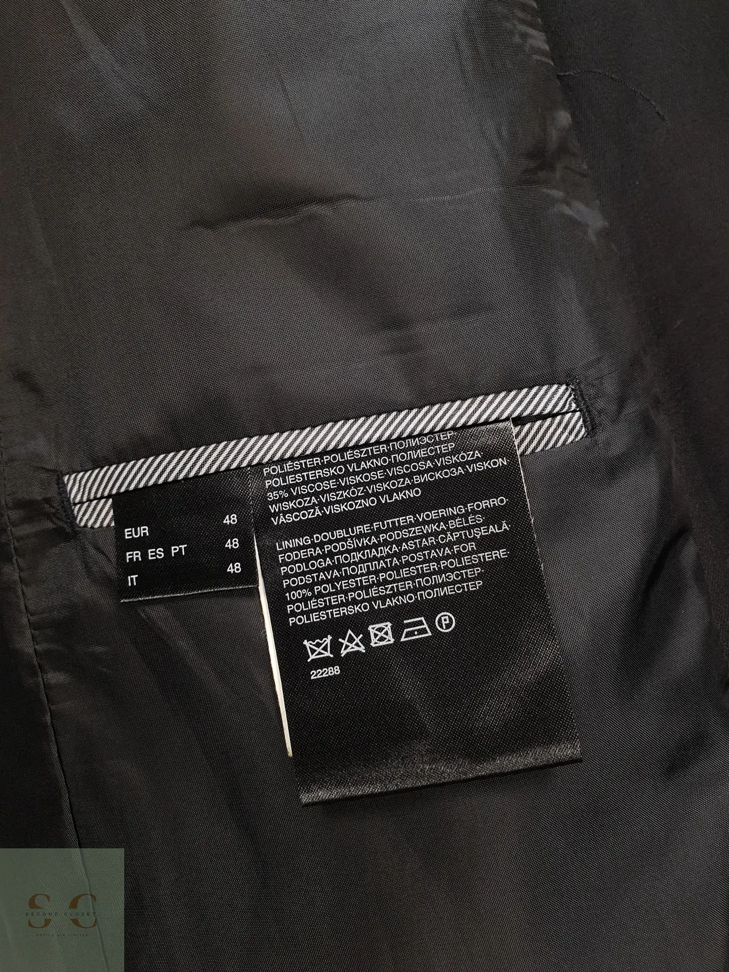 Blazer Monopecho Clásico de Tono Negro Sobrio Angelo Litrico Talla M 8