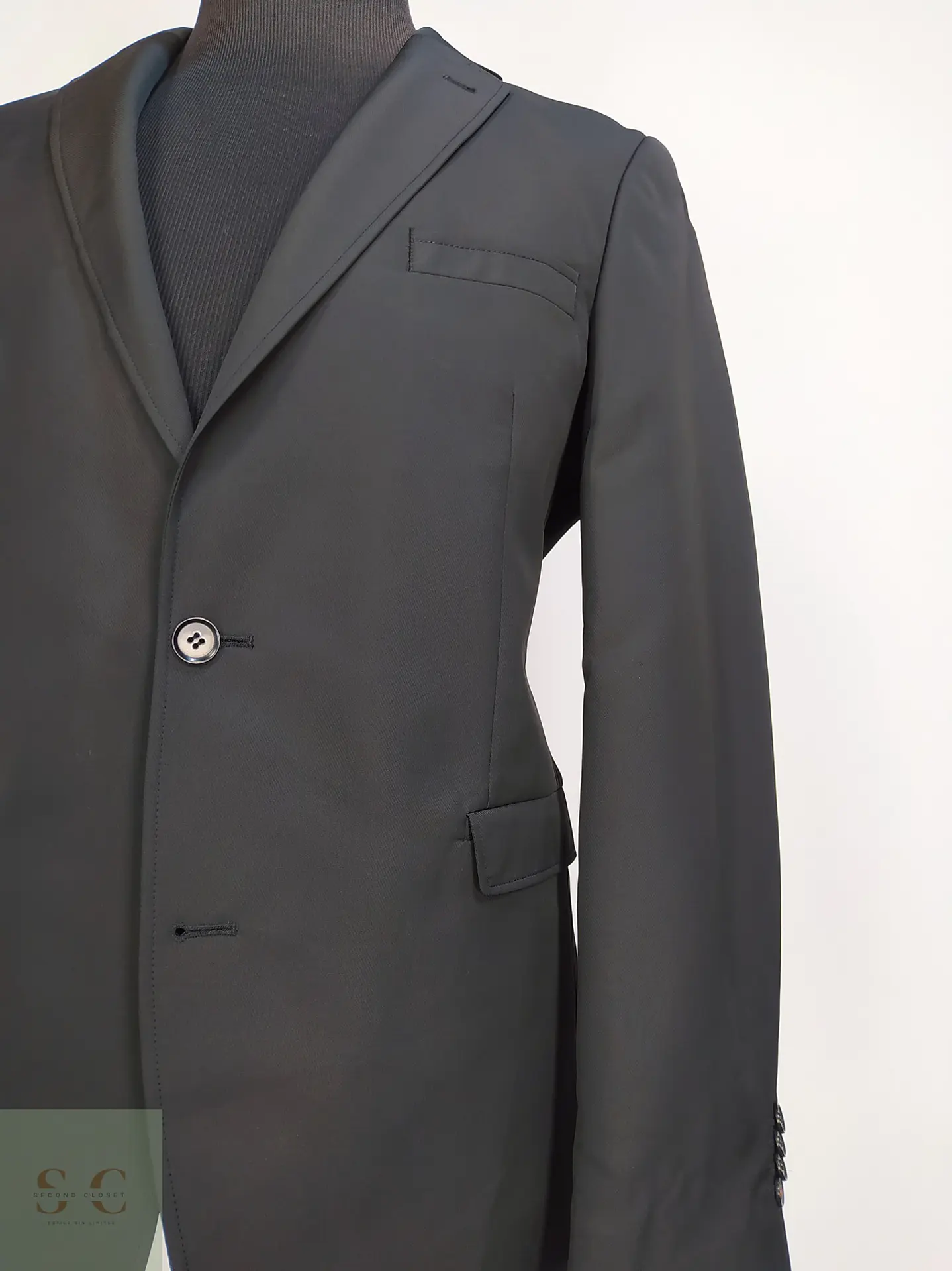 Blazer Negro Slim Fit de Botonadura Sencilla Bogie Talla M 2