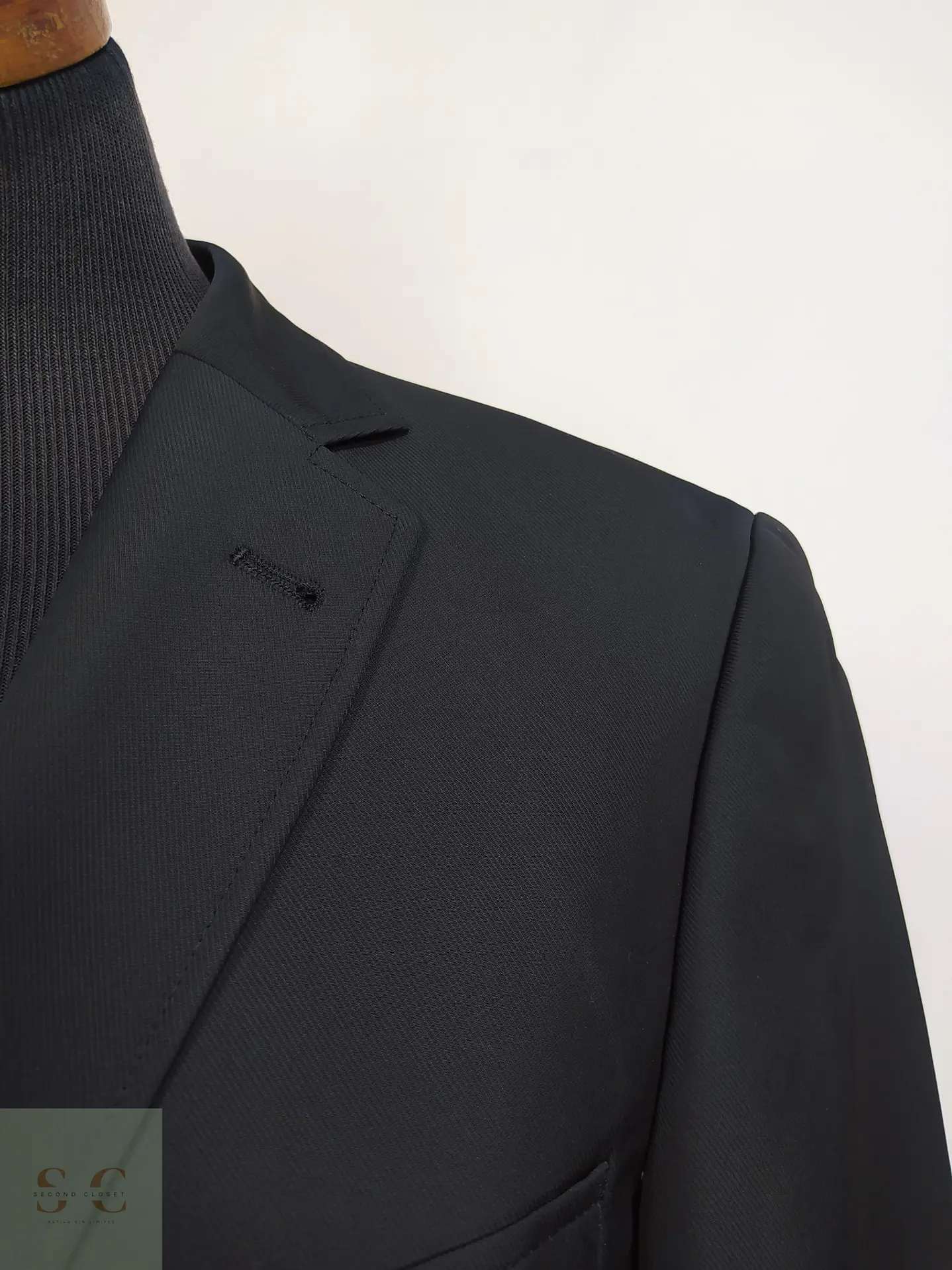 Blazer Negro Slim Fit de Botonadura Sencilla Bogie Talla M 4