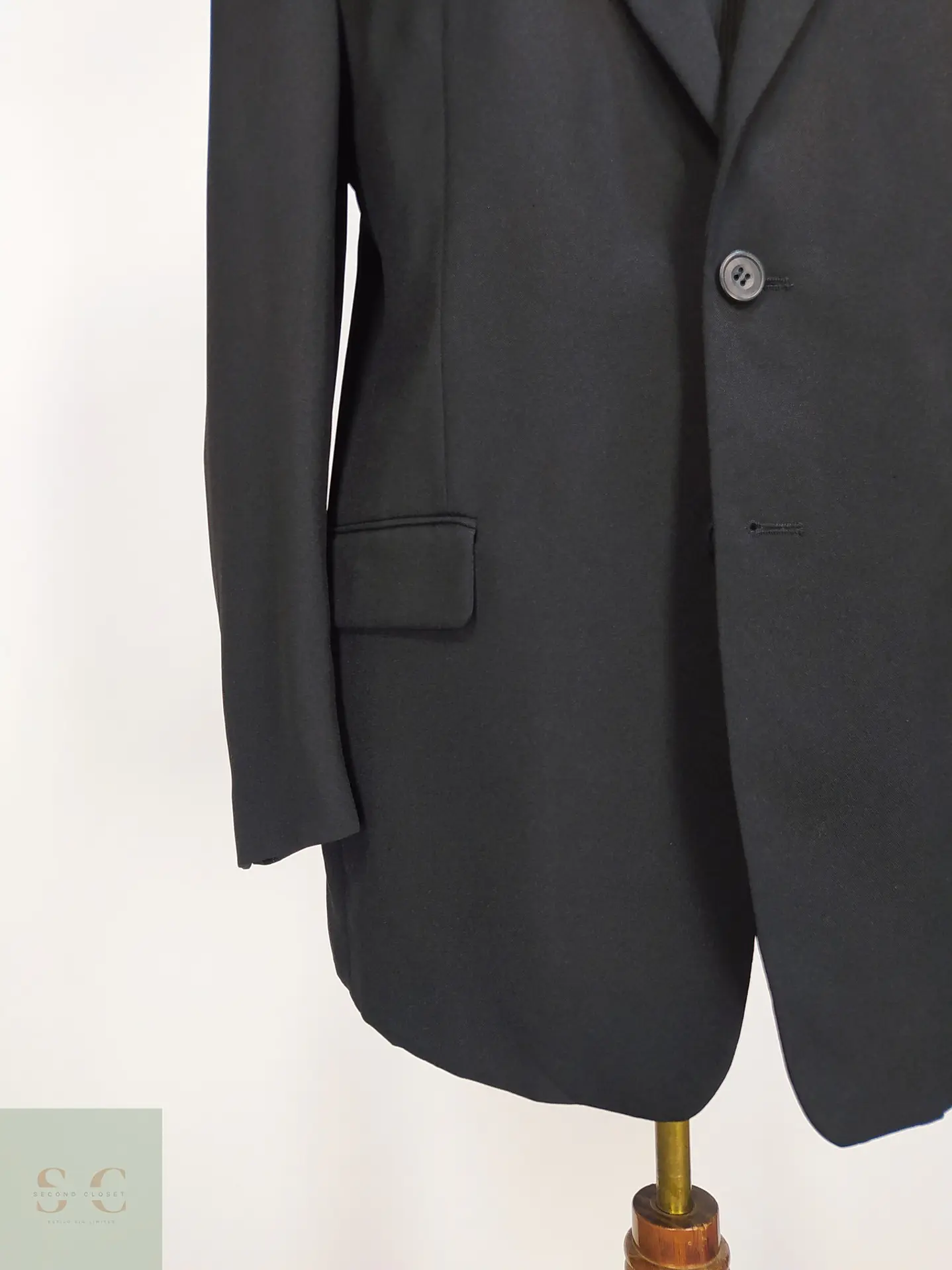 Blazer Clásico de Sastrería Monobotonadura en Negro Formal Talla L 2